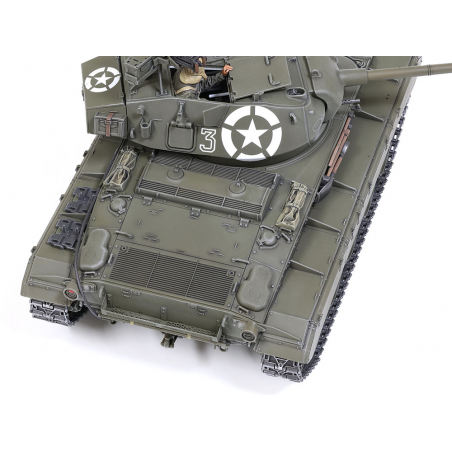 U.S. LIGHT TANK M24 CHAFFEE, 1:24, Tamiya