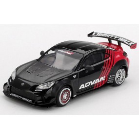 Toyota GR86 LB Nation Advan '25, zwart 1:64, MiniGT (1173)