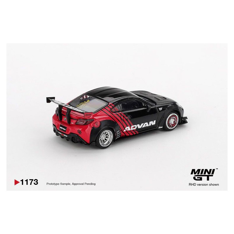 Toyota GR86 LB Nation Advan '25, zwart 1:64, MiniGT (1173)