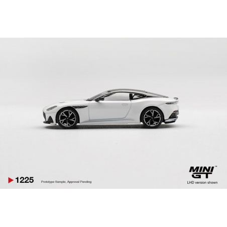 Aston Martin BDS Stratus '24, wit 1:64, Mini GT (1225)
